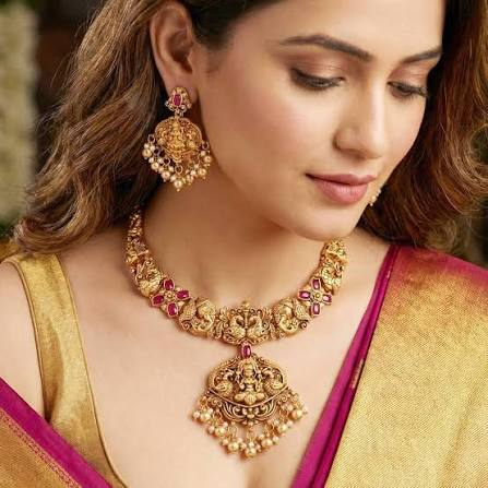 Lakshmi Coin Gold Necklace