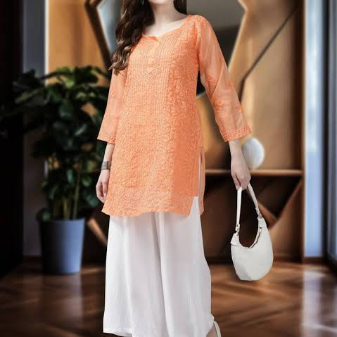 Women's Chikankari Kurta